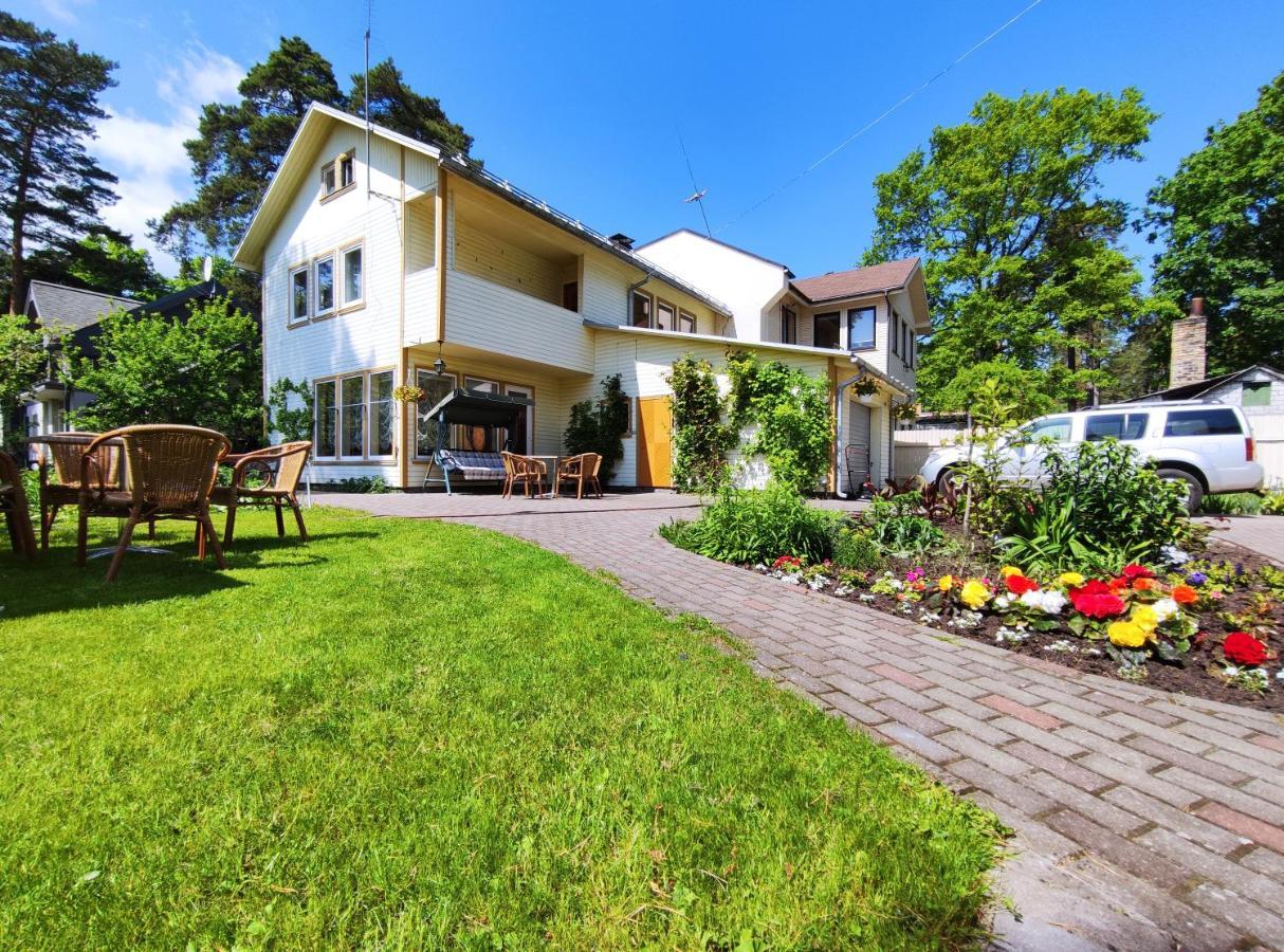 Apartments Elina Viktorijas Street Юрмала Екстер'єр фото